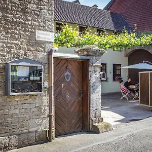  Apartment Weingut Knauer